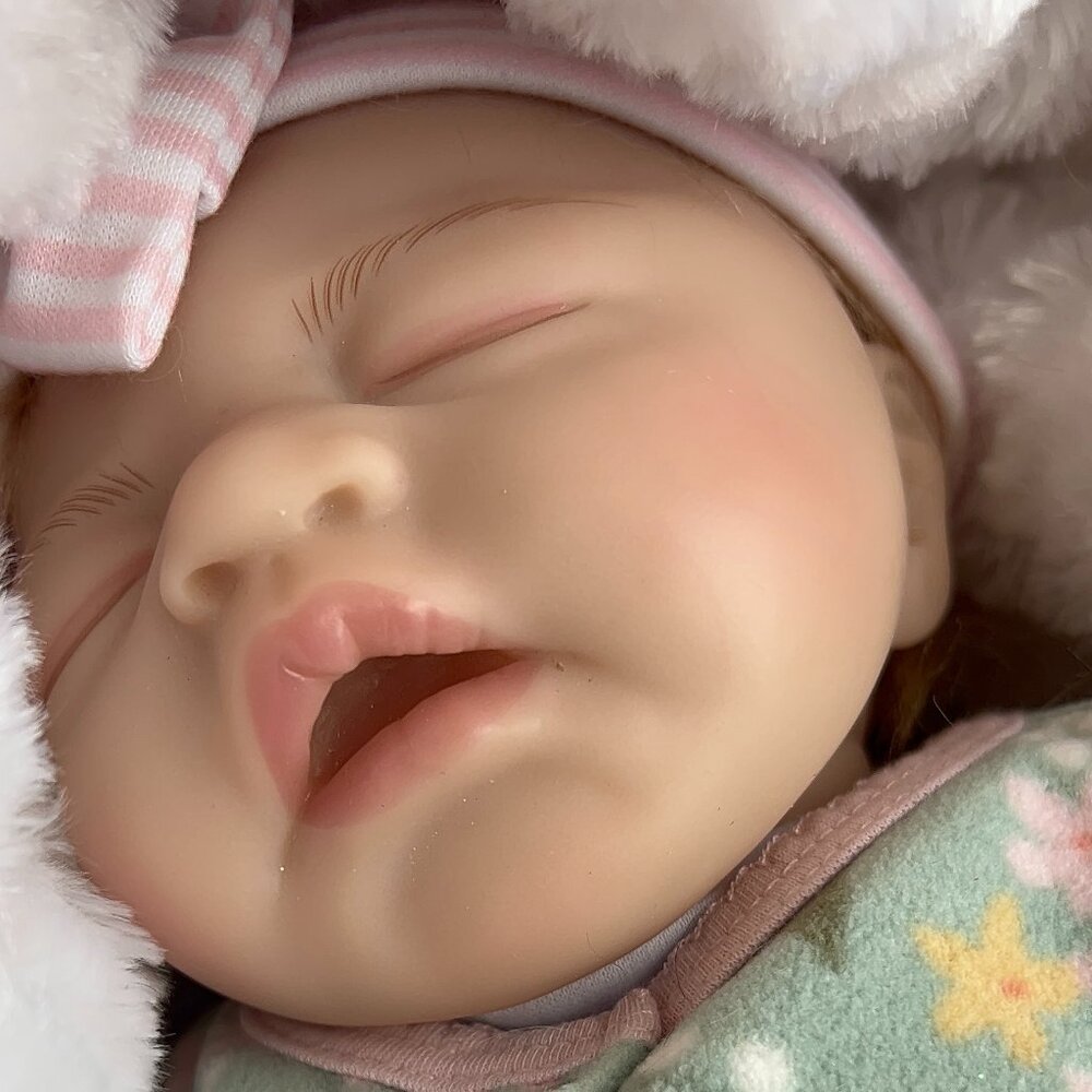 Paradise Galleries Baby Bundles: I Love Naps Collectors Doll - Picture 2 of 9